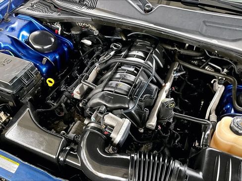 Used 2012 Dodge Challenger R/T RWD image 27