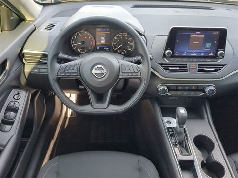 New 2025 Nissan Altima 2.5 S image 14