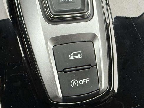 Used 2019 Honda Pilot Touring image 32