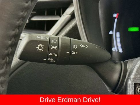 Used 2024 Toyota Corolla Cross AWD Hybrid w/ Convenience Package image 15