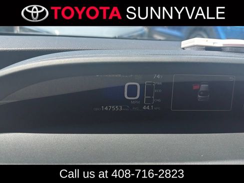 Used 2016 Toyota Prius Two FWD image 3
