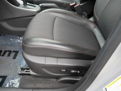 Used 2022 Chevrolet Trax LT w/ Sport Edition image 20