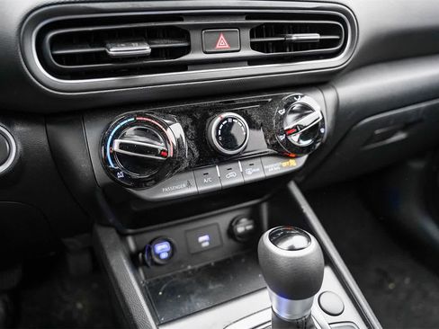 Certified 2023 Hyundai Kona SEL image 22