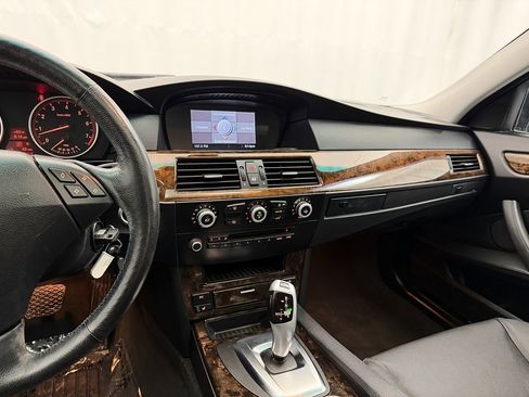 Used 2008 BMW 528xi Sedan image 14