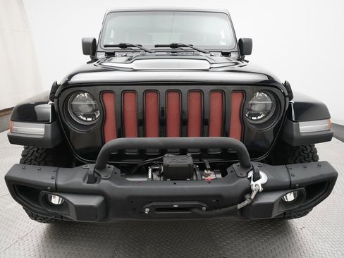 Used 2019 Jeep Wrangler Unlimited Sahara w/ Quick Order Package 24M Moab image 21