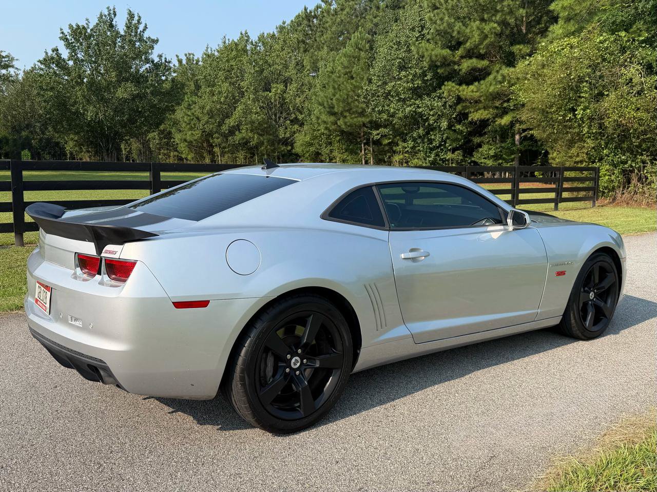 Used 2010 Chevrolet Camaro SS w/ RS Package RWD image 4