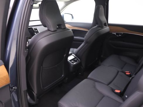 Used 2025 Volvo XC90 B6 Plus w/ Protection Package Premier AWD/4WD image 14