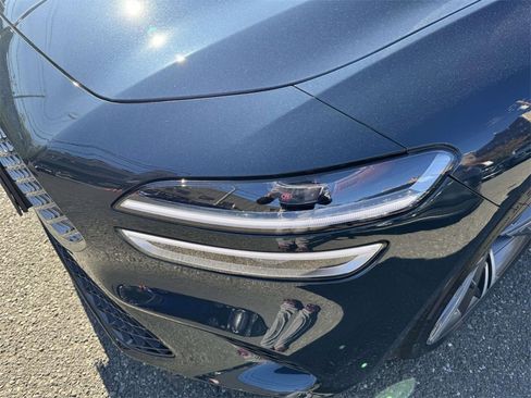 Used 2024 Genesis G70 3.3T Advanced w/ Sport Prestige Package image 7