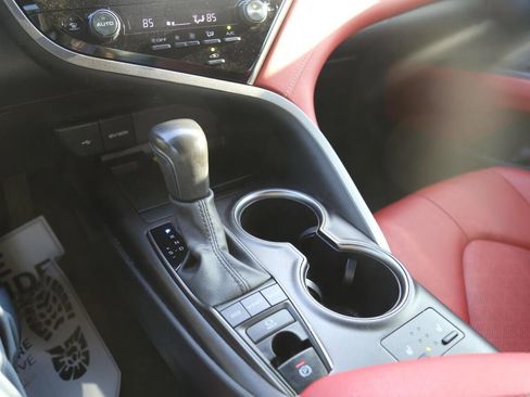 Used 2024 Toyota Camry XSE image 17