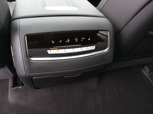 Used 2026 Cadillac Escalade ESV Sport w/ LPO, ONYX Package image 26