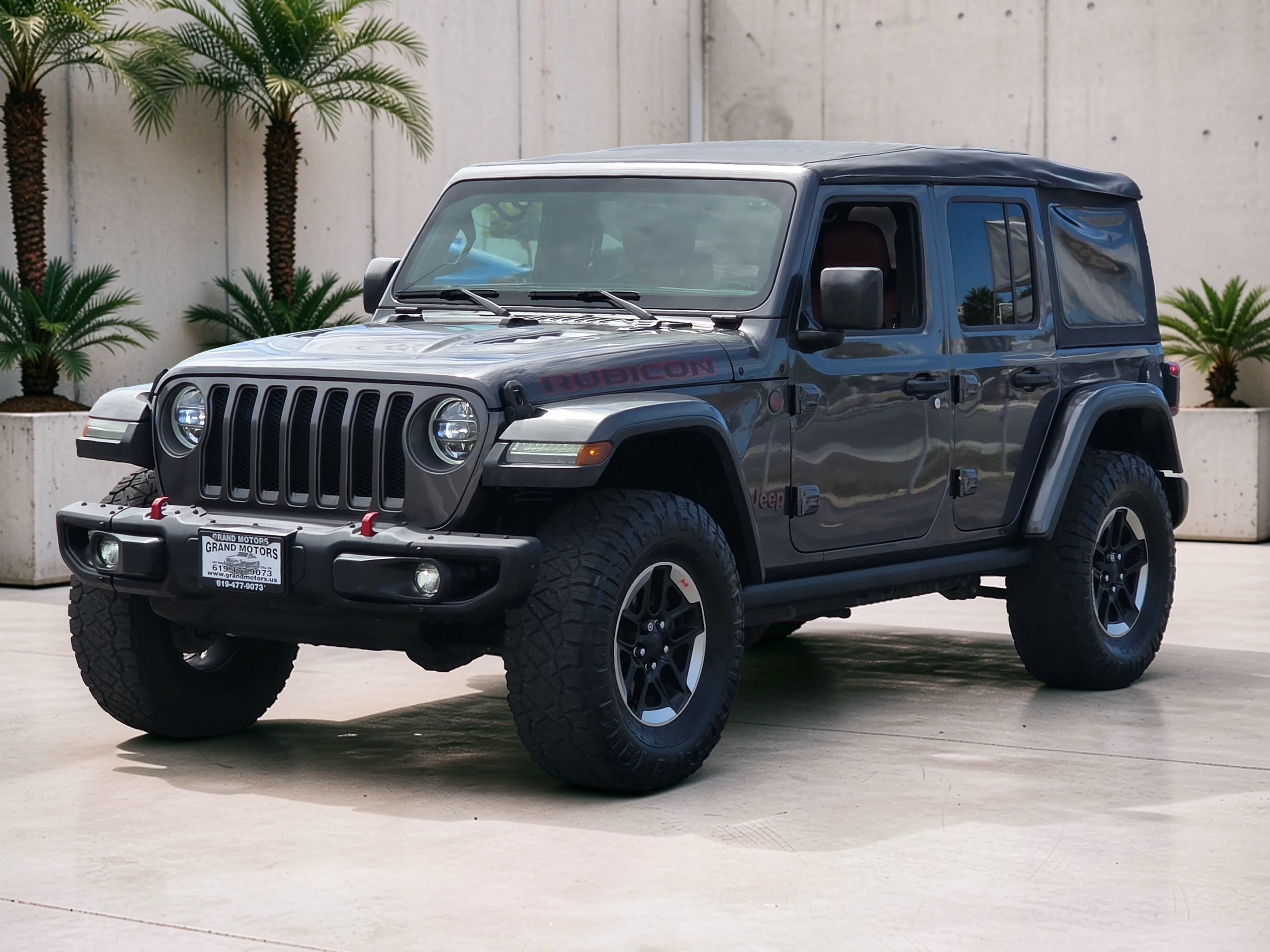 Used 2018 Jeep Wrangler Unlimited Rubicon w/ Dual Top Group AWD/4WD image 4