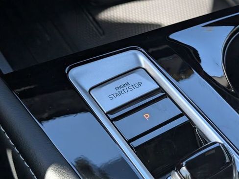 New 2026 Volkswagen Atlas Cross Sport SEL R-Line image 23