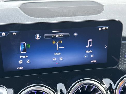 Certified 2024 Mercedes-Benz GLB 250 image 21