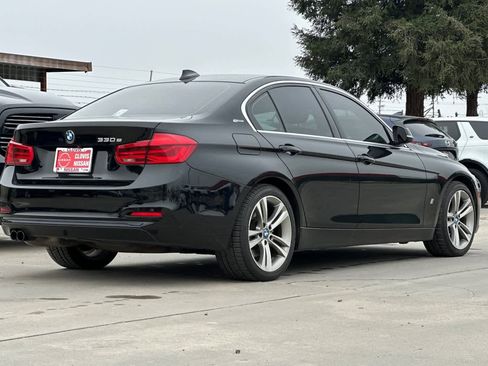 Used 2018 BMW 330e w/ Convenience Package image 3