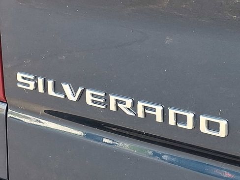 Used 2023 Chevrolet Silverado 1500 LT AWD/4WD image 29