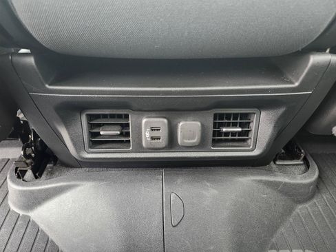 Used 2022 Chevrolet Silverado 1500 RST AWD/4WD image 28