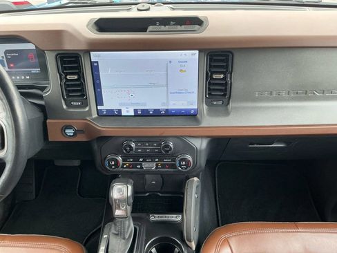Used 2024 Ford Bronco Outer Banks image 20