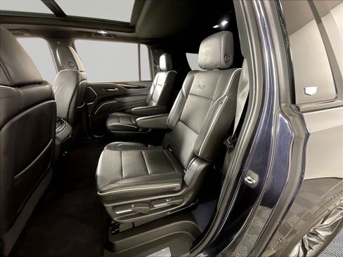 Used 2022 Cadillac Escalade ESV Sport AWD/4WD image 22