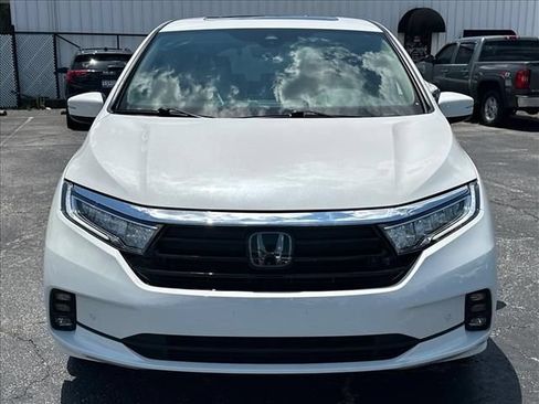 Used 2024 Honda Odyssey Elite image 4