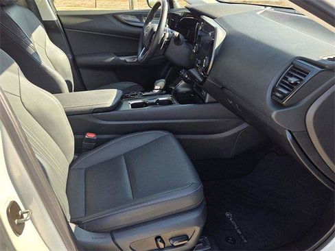 Used 2024 Lexus NX 250 FWD w/ Premium Package image 15