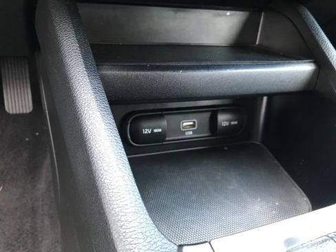 Used 2023 Kia Forte LXS w/ LXS Technology Package image 7