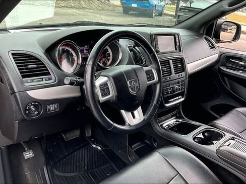 Used 2018 Dodge Grand Caravan GT image 14