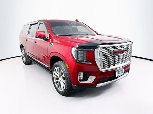 Used 2021 GMC Yukon XL Denali w/ Denali Premium Package AWD/4WD image 1