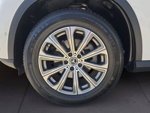 Used 2024 Mercedes-Benz GLC 300 w/ Winter Package image 14