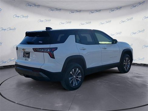 New 2026 Chevrolet Equinox LT image 5