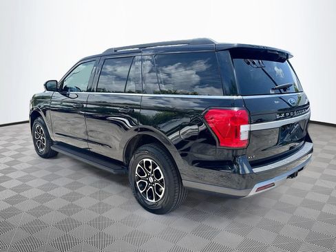 Used 2024 Ford Expedition XLT AWD/4WD image 8