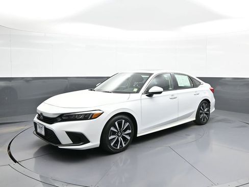 Used 2024 Honda Civic EX image 10