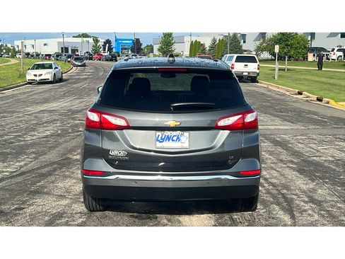 Used 2018 Chevrolet Equinox LT FWD image 3