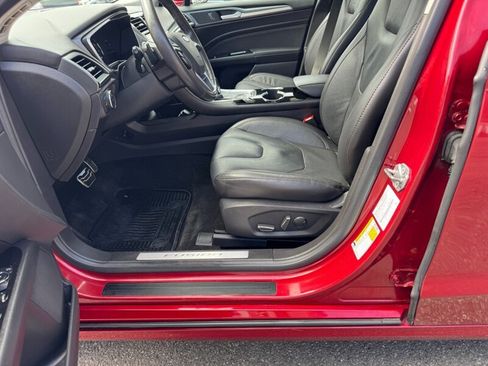 Used 2016 Ford Fusion Titanium image 17