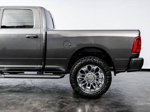 Used 2025 RAM 2500 Laramie image 12