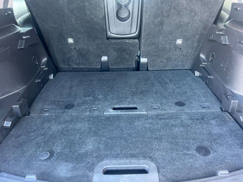 Used 2016 Nissan Rogue SL w/ SL Premium Package image 16