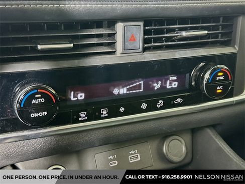 Certified 2023 Nissan Rogue SV image 15