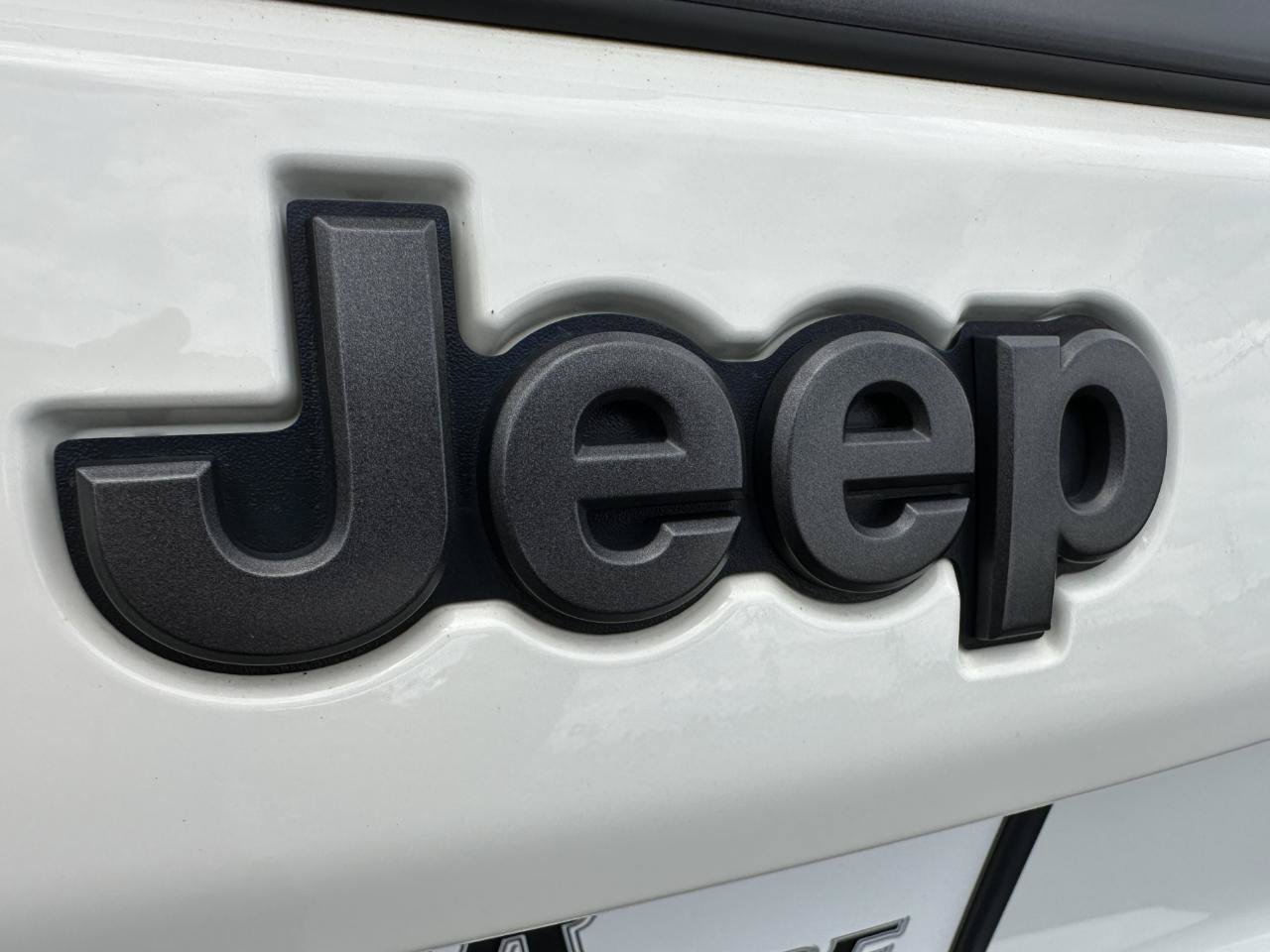 Used 2020 Jeep Compass Trailhawk AWD/4WD image 76