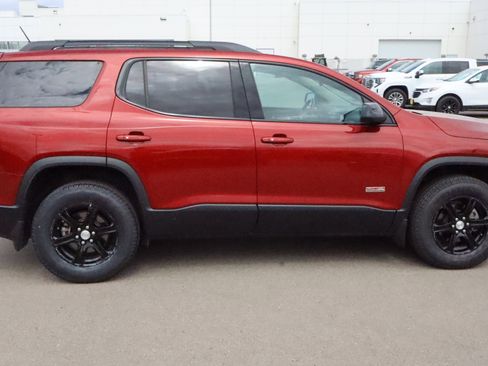 Used 2019 GMC Acadia SLT AWD/4WD image 8