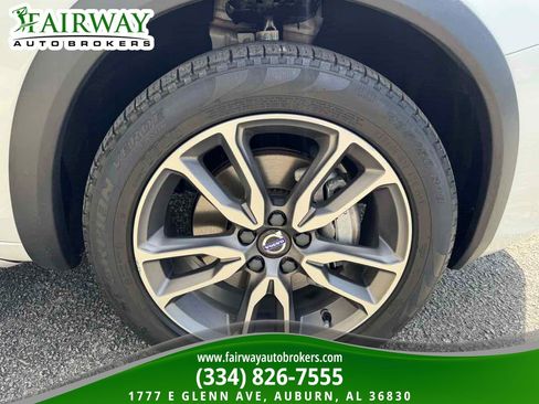 Used 2018 Volvo V60 T5 Cross Country AWD/4WD image 33