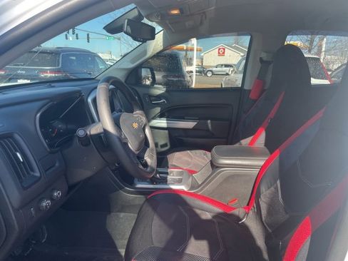 Used 2021 Chevrolet Colorado LT w/ Redline Special Edition image 8