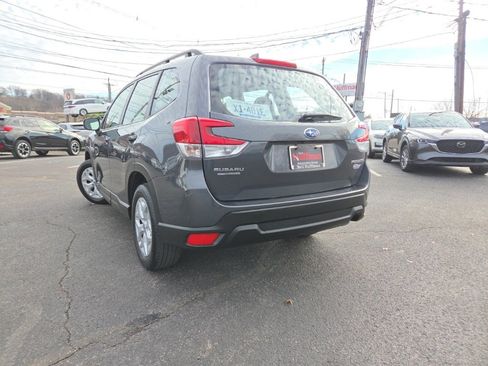 Used 2023 Subaru Forester image 4
