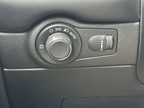 Used 2024 Dodge Durango GT image 32