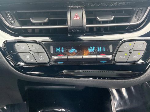 Used 2022 Toyota C-HR Nightshade image 37