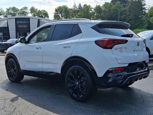 Used 2026 Buick Encore GX Sport Touring w/ Advanced Technology Package AWD/4WD image 4