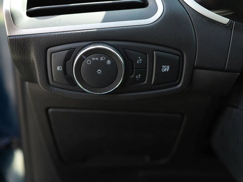 Used 2020 Ford Edge SEL FWD image 15