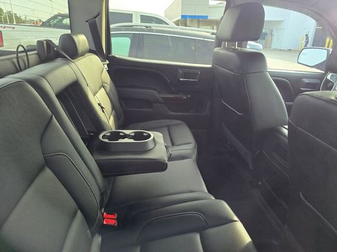 Used 2017 GMC Sierra 1500 SLT w/ SLT Premium Package image 4