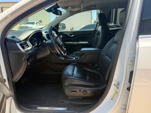 Used 2018 GMC Acadia SLT AWD/4WD image 28