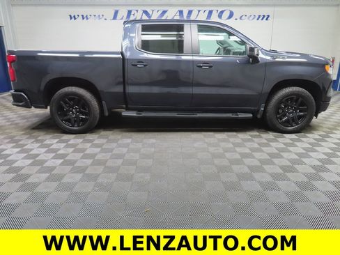 Used 2024 Chevrolet Silverado 1500 RST AWD/4WD image 2