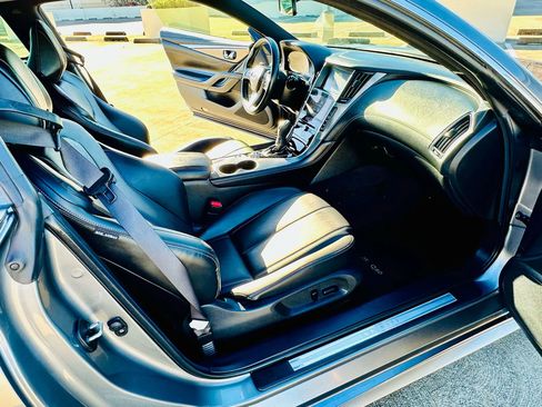 Used 2019 INFINITI Q60 3.0t w/ Cargo Package RWD image 19