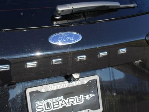 Used 2025 Ford Escape ST-Line Select w/ Tech Pack #2 AWD/4WD image 9